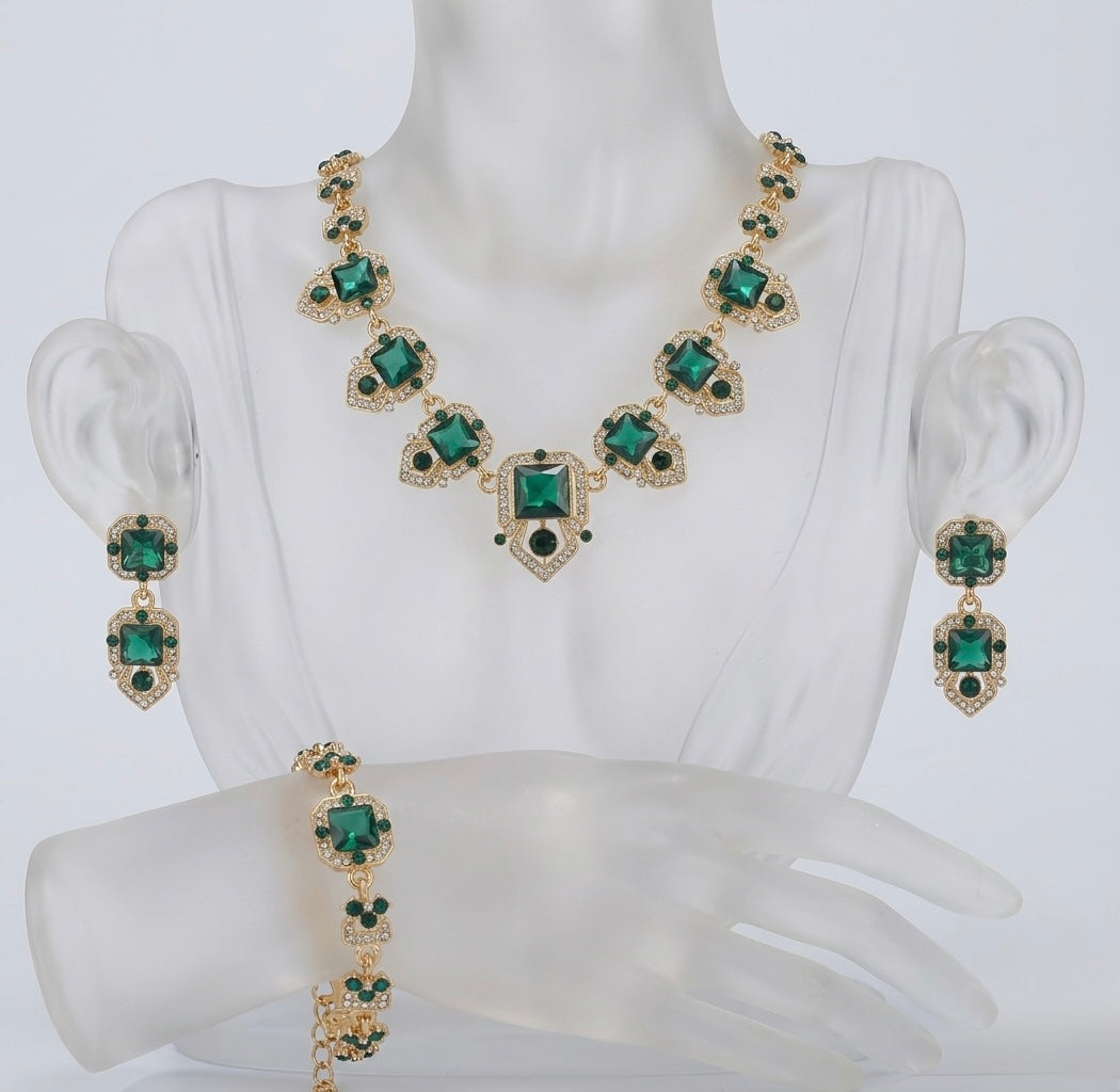 Klasik Emerald Royale Jewelry Set (Necklace, Earrings & Bracelet)